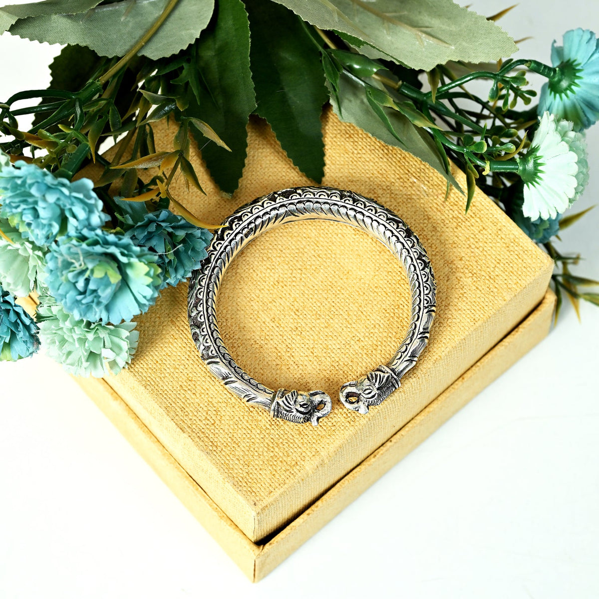 Buy Rakhi gift for sister Silver Kada
