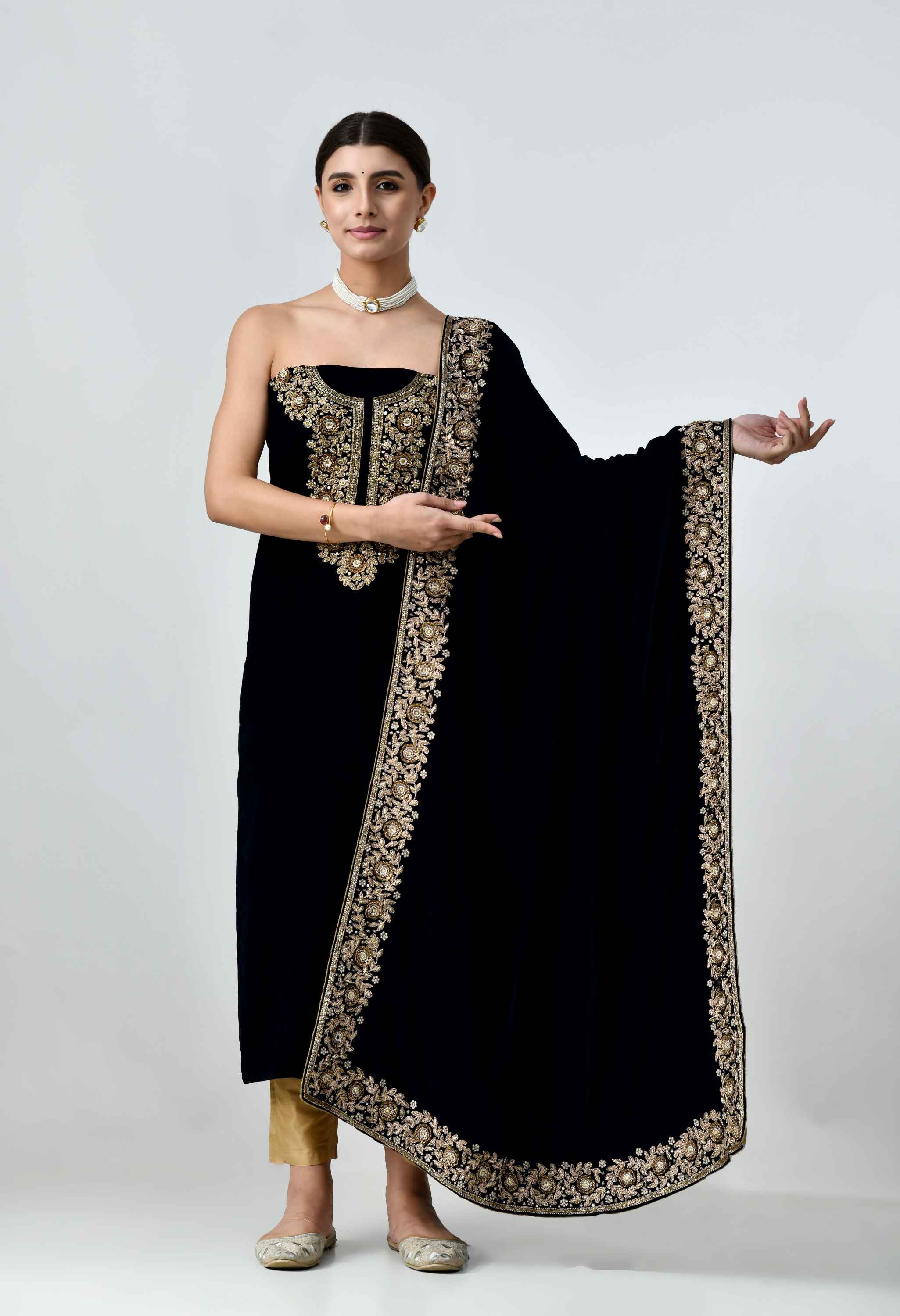 Zardosi velvet suit for women