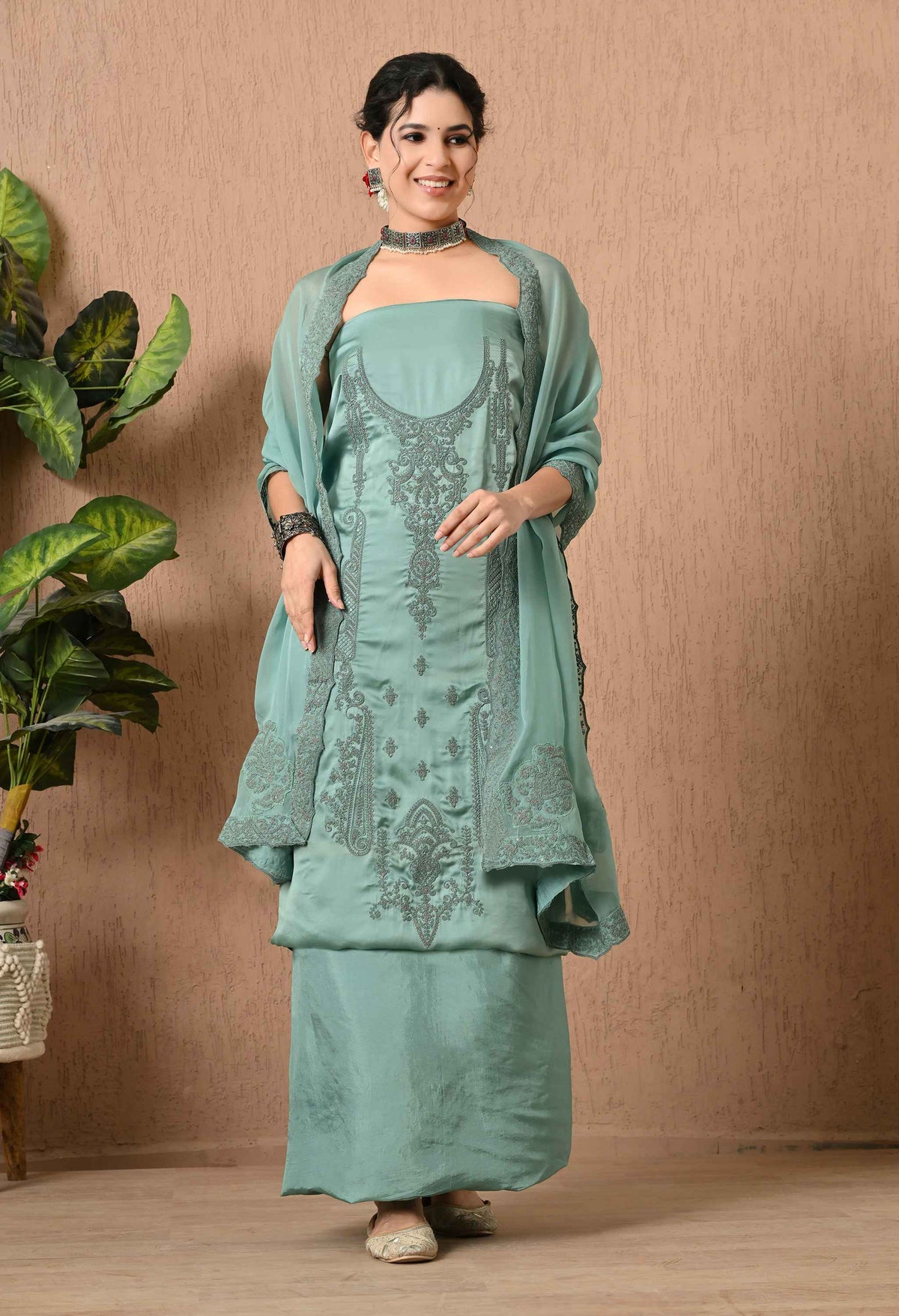 Raksha Bandhan sale on salwar suits