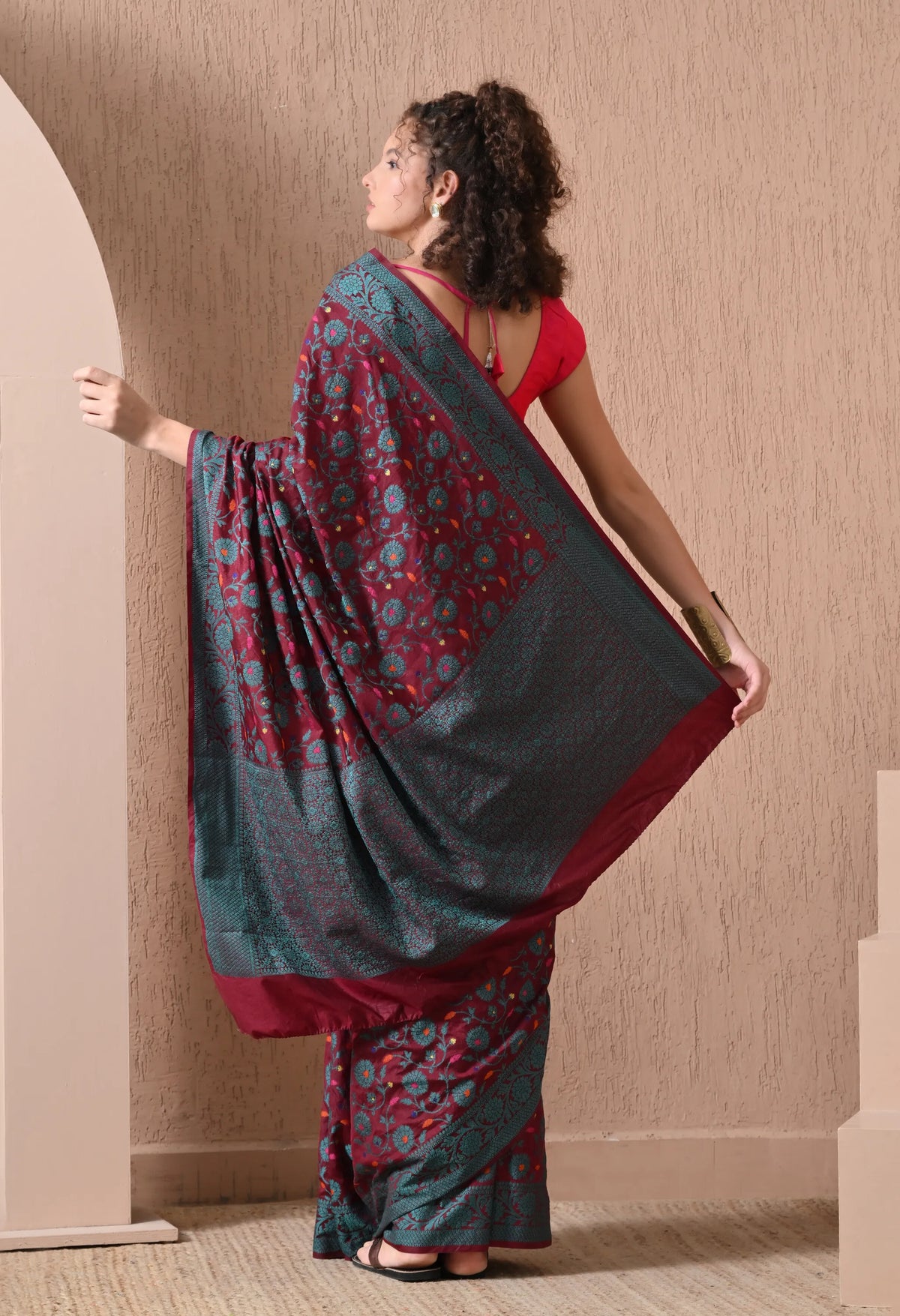 Lightweight silk saree for party wear
