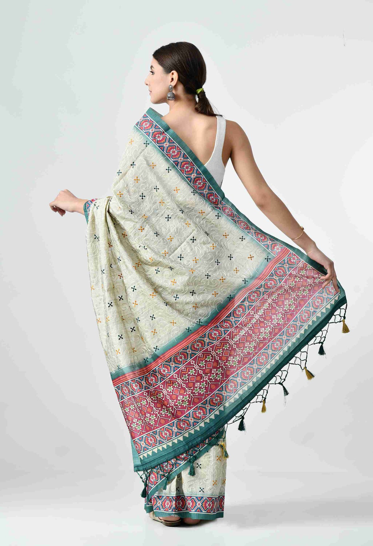 Saree with zari border for Raksha Bandhan